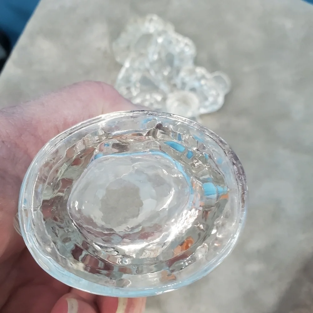 N/A cut glass